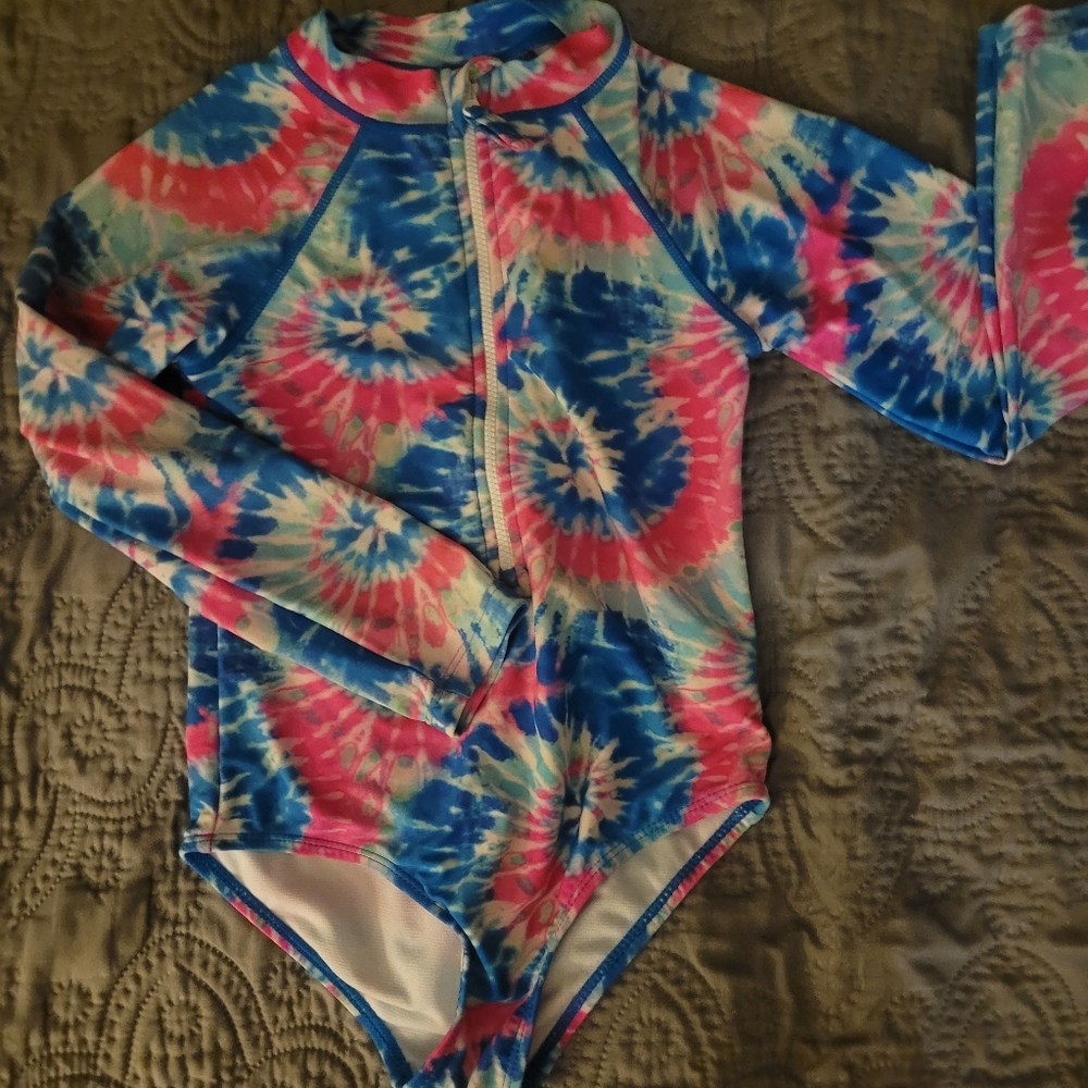 Long sleeve bathingsuits